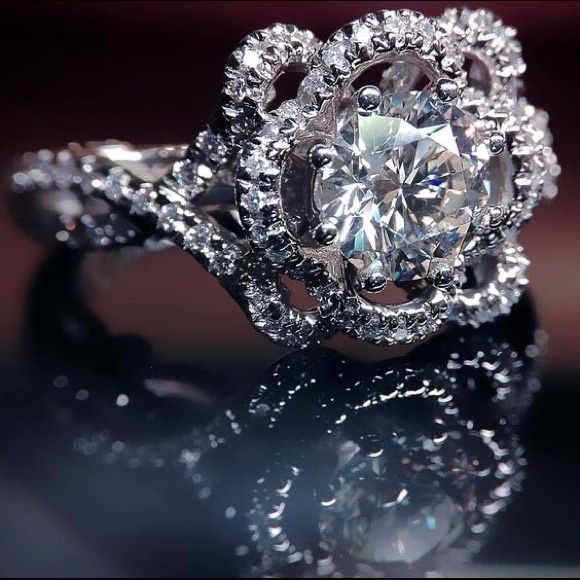 New Women’s 925 Silver Flower Engagement Party Diamond Ring - Picture 4 of 6